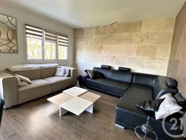 Appartement T4 à vendre - 4 pièces - 80,02 m2 - Deville Les Rouen - 76 - HAUTE-NORMANDIE