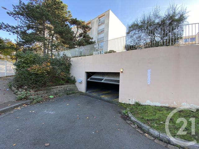 Parking à vendre - 15 m2 - Le Petit Quevilly - 76 - HAUTE-NORMANDIE